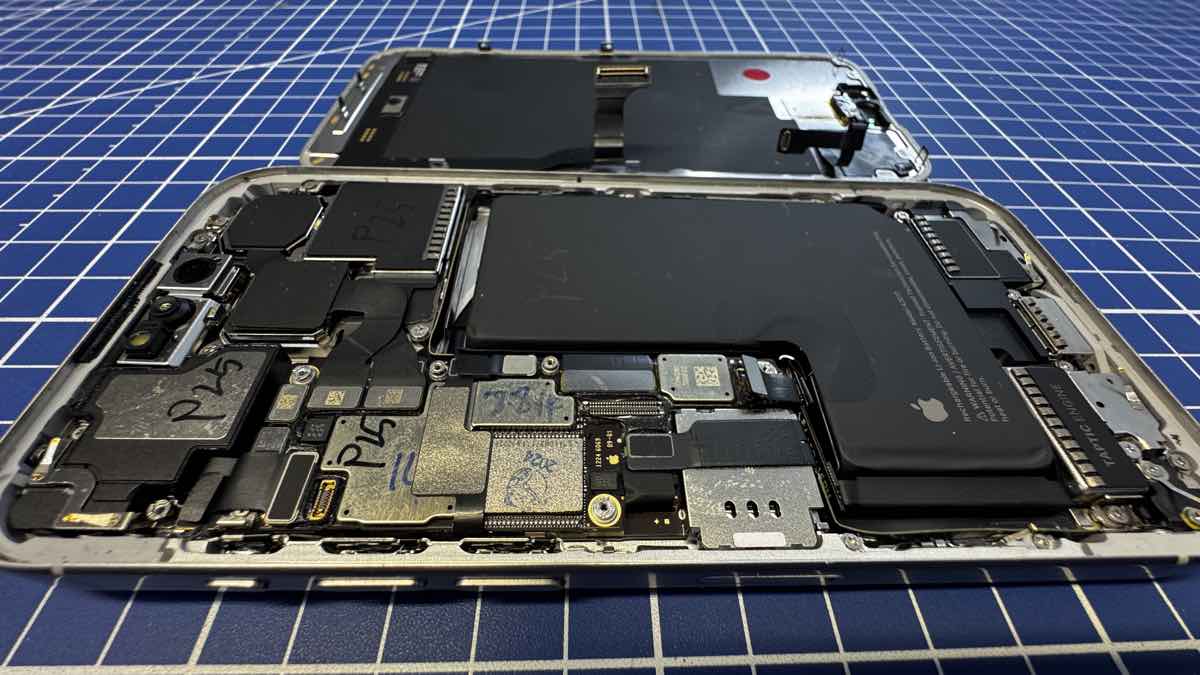 Восстановленный iPhone 15 Pro